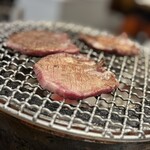 炭火焼肉ホルモンさわいし - 
