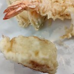 いもや - 帆立を横から見ると、こんなに厚い！