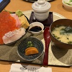にぎり塚本鮮魚店 - きわみ海鮮丼
