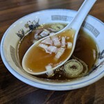 北珍 - 油そば670円のスープ