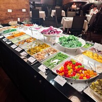 ロウリーズ・ザ・プライムリブ 恵比寿ガーデンプレイス店 -  ロウリーズ・ザ・プライムリブ 恵比寿ガーデンプレイス店 -