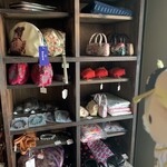 楽時屋 - カバンとかは着物の生地を使っているのかな。和装小物もあるね。
