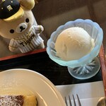 楽時屋 - バニラアイス。この子がいい仕事をしてくれる。