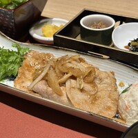 個室和食 肉割烹 吟次郎 品川駅前店 - 