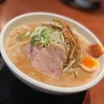 節系とんこつらぁ麺　おもと - 