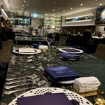 SALONE 2007 - 店内奥から入り口に向けて撮りました。