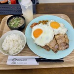 おかん食堂 - 料理写真:チャーシューエッグ大