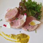 カーサ・デル・チーボ - フランス産 鴨もも肉の詰め物 サラミ仕立てとレンズ豆のインサラータ