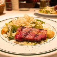 ウルフギャング・ステーキハウス 六本木 - シーザーサラダ シズリングベーコン添え