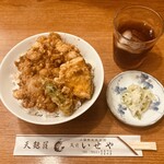 蔵前いせや - 海老と小柱のかき揚げ丼　　海老と小柱のかき揚げ　かぼちゃ　ししとう