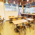 ティーケーピー カフェテリア - 【内観】テーブルカウンター