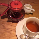 レストラン Amare - 紅茶・・・ティーパックが小さいポットに入って来ましたぁ。