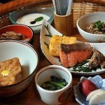 お宿　のし湯 - 籠盛り