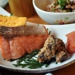 お宿　のし湯 - 焼き鮭、玉子焼き、明太子