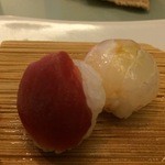 金田中 草 - 手鞠鮨　鯛　まぐろ