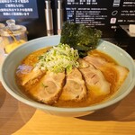 横浜家系ラーメン 友喜家 - 
