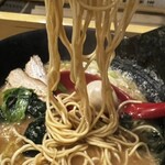 麺屋 伍利羅 - 博多製麺所ストレート中太麺