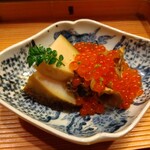 316202665 - アワビと舞茸のイクラ乗せ