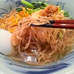 広尾はしづめ - 蒸し鶏と千寿葱の温麺 (麺は山椒)