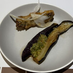 NARITA BOLD KITCHEN - 鯵南蛮風餡かけ　茄子のフリット