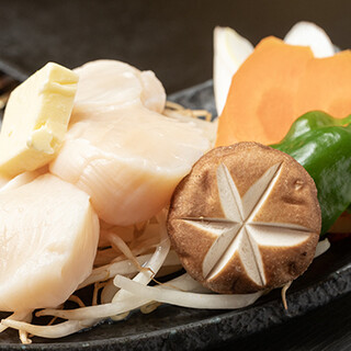 호일구이도 매력적♪ 철판구이 메뉴가 풍부한 가게