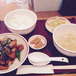 中国四川料理きりん - 本日の定食
      秋鮭レンコン茄子セロリ
      ピーマンのピリ辛炒め
      ２０１４年１０月