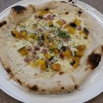 Pizzeria Grande Babbo - 南瓜とベーコンのクリームソース