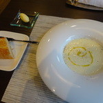 ラ ターブル ダキ - 伊勢芋のポタージュ＋バゲット　4500円のコース