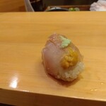 すし処 みや古分店 - あらの雲丹巻き