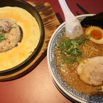 丸源ラーメン - 料理写真:熟成醤油とんこつ 白元味＆チャーハンセット（増量）