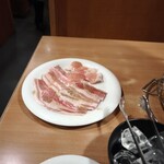 元氣七輪焼肉 牛繁 - 