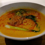 台湾小籠包 - 料理写真:この青い野菜の存在感が、実はちょっと苦手/笑