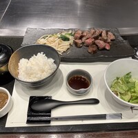 神戸牛 鉄板焼 リオ 大阪御堂筋店 - 