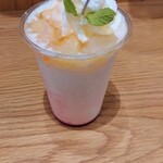 BAYFLOW cafe - ピーチヨーグルトスムージー