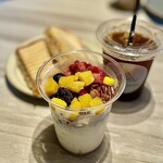 Fav - 自家製グラノーラヨーグルト