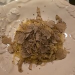 オステリア ラ チチェルキア - マルケ州産サマートリュフのタリオリーニ（¥2,400税込）