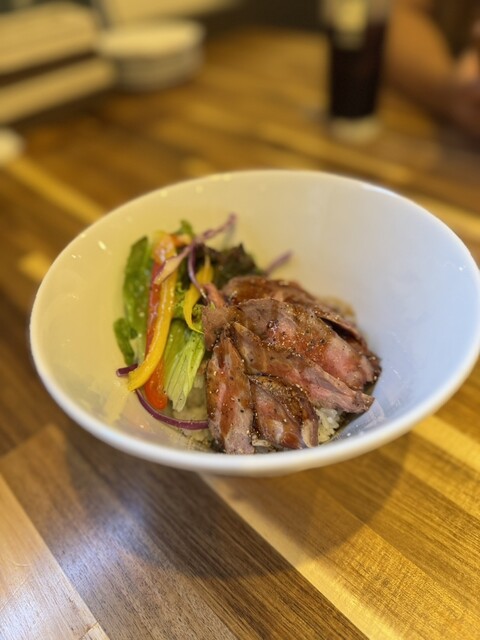 炭焼きグリル スクランブル（Charcoalgrill　SCRAMBLE） - 糸井（肉バル）