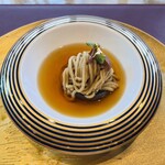 トゥ・ラ・ジョア イズム - 黒毛和牛のモンブラン