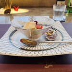 トゥ・ラ・ジョア イズム - ピーチメルバ あんみつ風