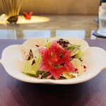 トゥ・ラ・ジョア イズム - Mのサラダ