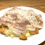 洋食 おがた - レタスと生ハムのクルトンサラダ　パルミジャーノ