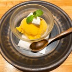 洋食 おがた - マンゴーのアイスクリーム