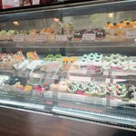 フォーシーズンズカフェ - ケーキケース