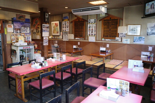 新来軒 - 長井（食堂）の写真