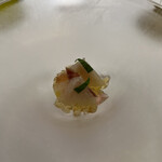 mærge - 桃のガスパチョ(スープ入れる前)