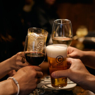 友人同士や会社飲み、宴会に使いやすいカジュアルな焼肉空間