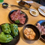 焼肉処 まるます家 - 