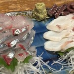 いりそ - 塩釜だから刺し食べましょう　シマアジ＋ミズタコ