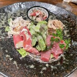 カデルムーロ - 前菜5種盛り　桃クリームチーズ生ハム最高