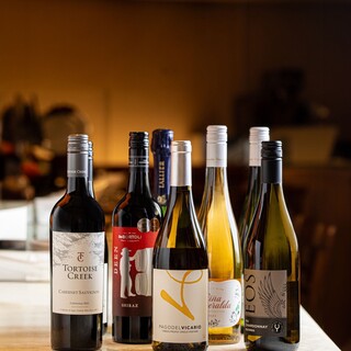 ソムリエ厳選の豊富なワイン♪